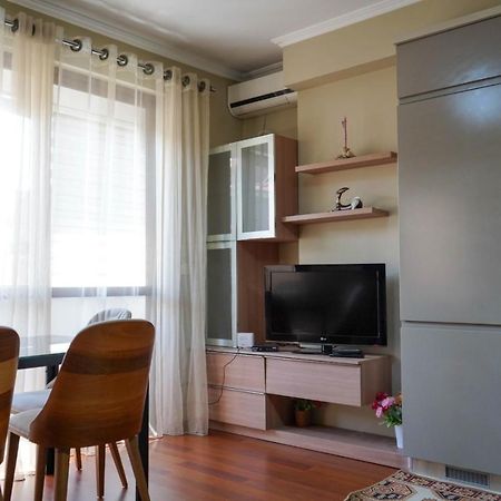 Lovely Apartment In The Heart Of Tiranë Luaran gambar