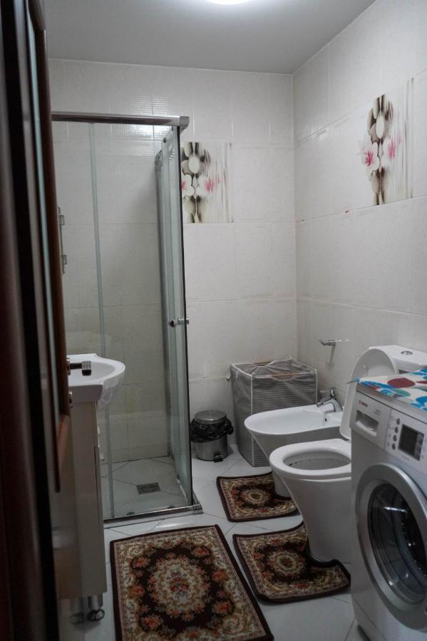 Lovely Apartment In The Heart Of Tiranë Luaran gambar